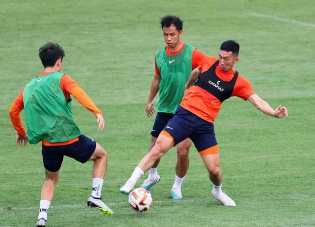 is real women used in money meaning icon